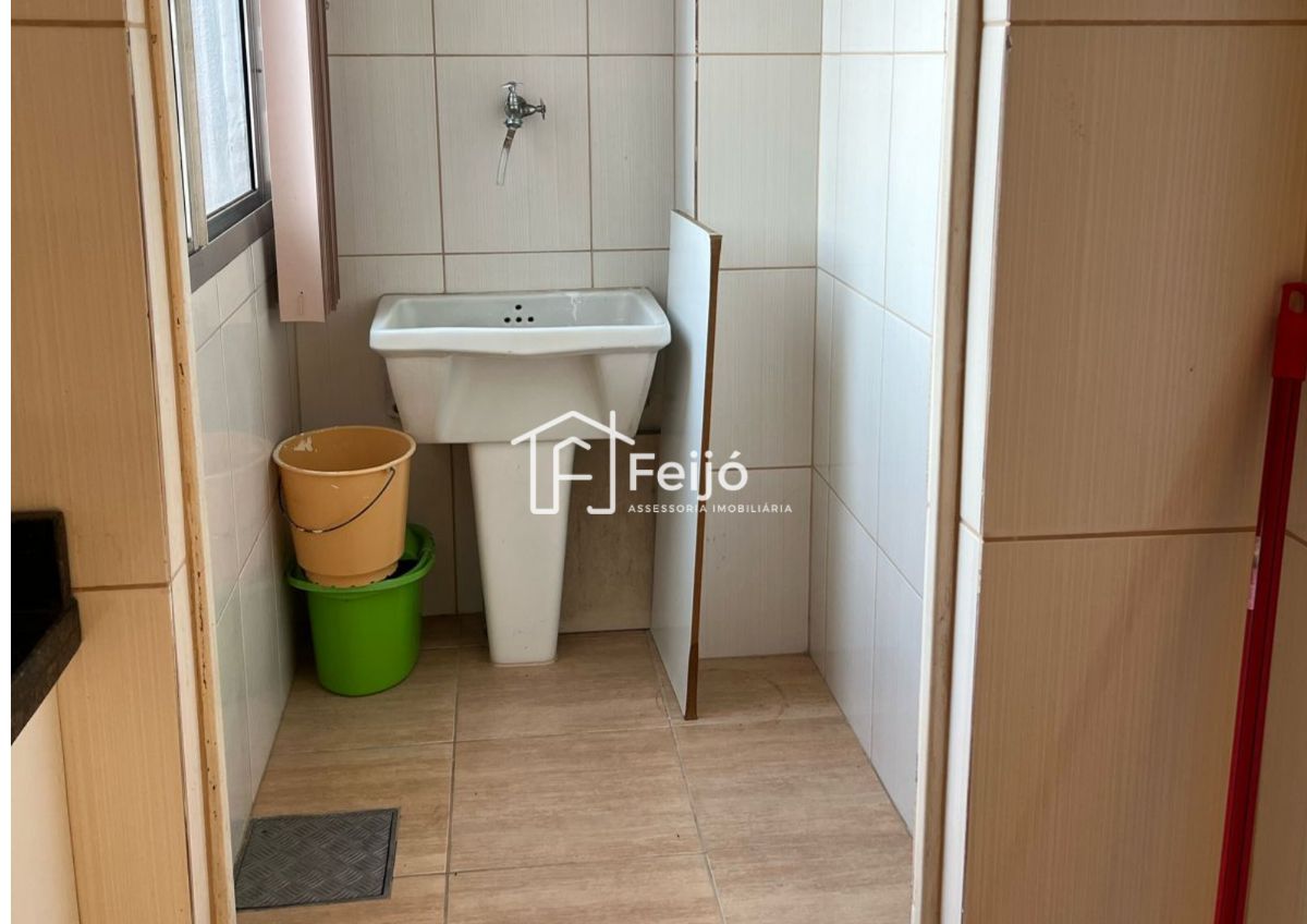 Apartamento à venda com 2 quartos, 58m² - Foto 19