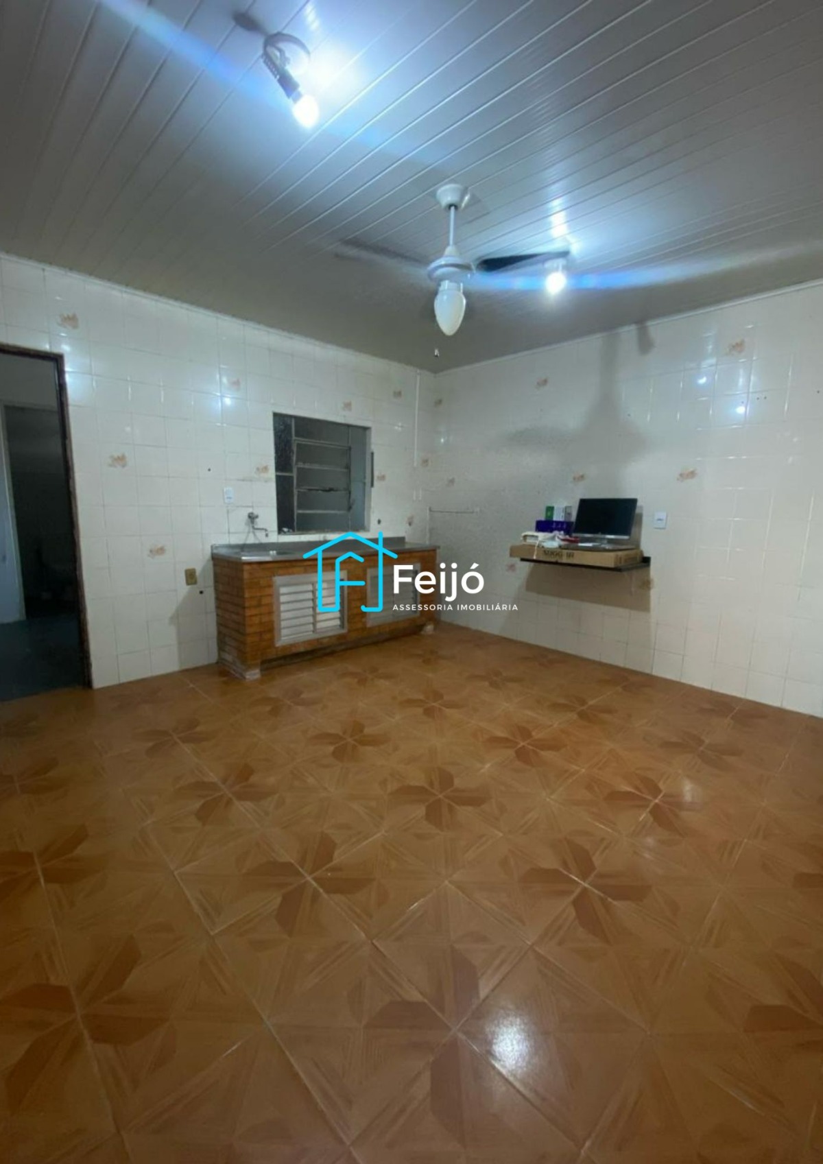 Casa à venda com 3 quartos, 100m² - Foto 11