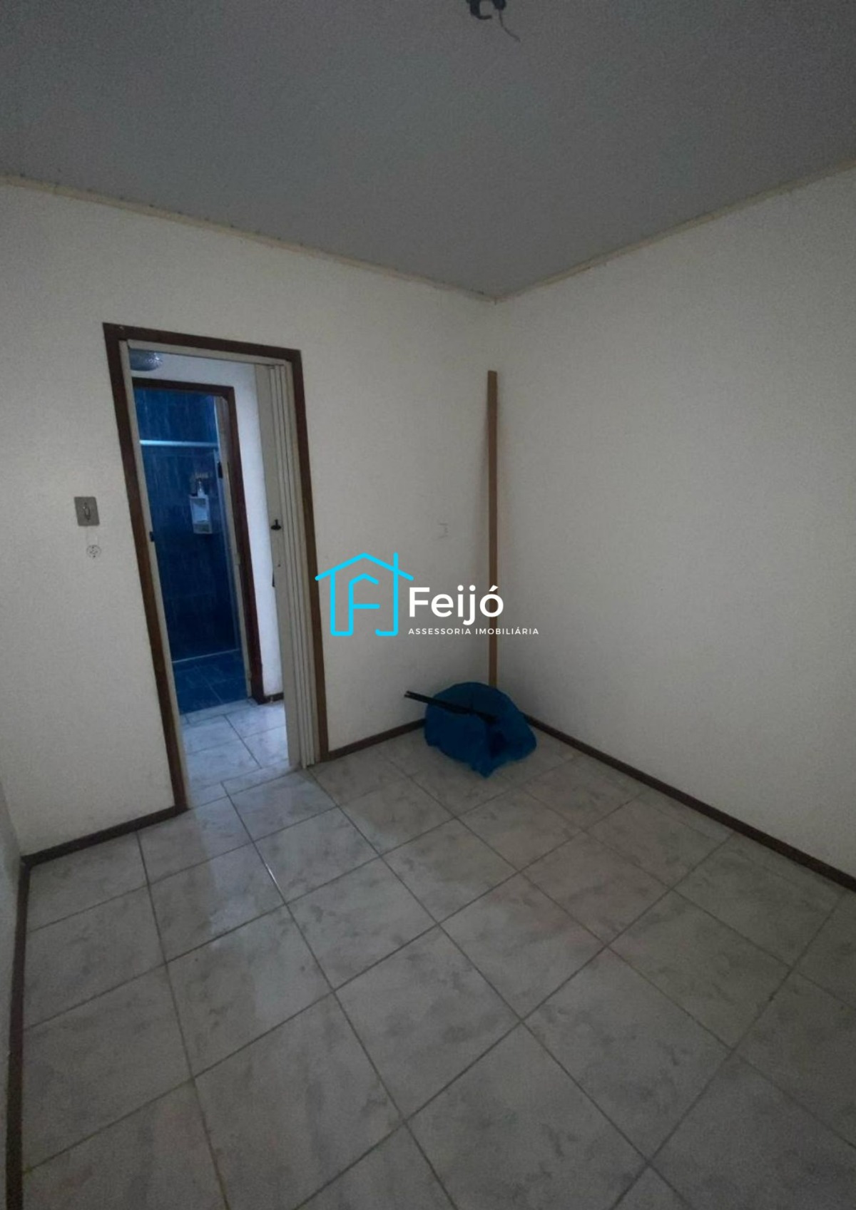 Casa à venda com 3 quartos, 100m² - Foto 10