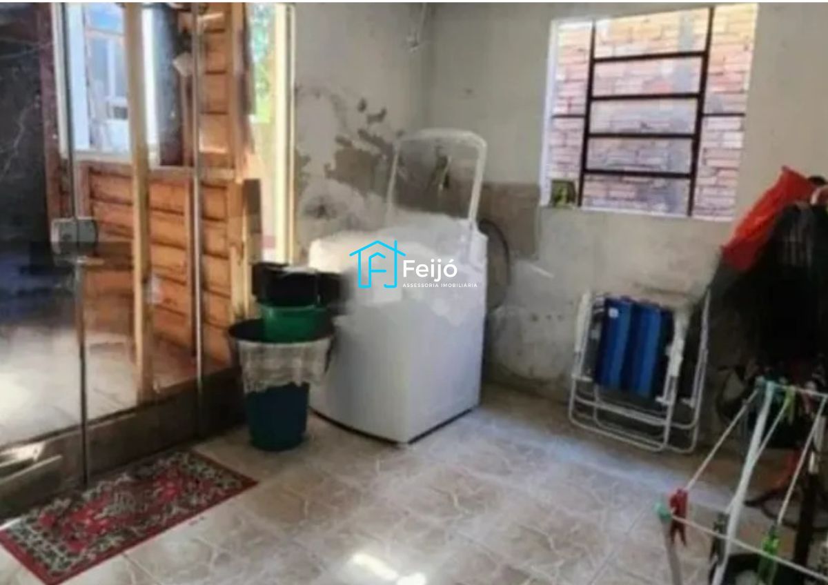 Casa à venda com 3 quartos, 60m² - Foto 7